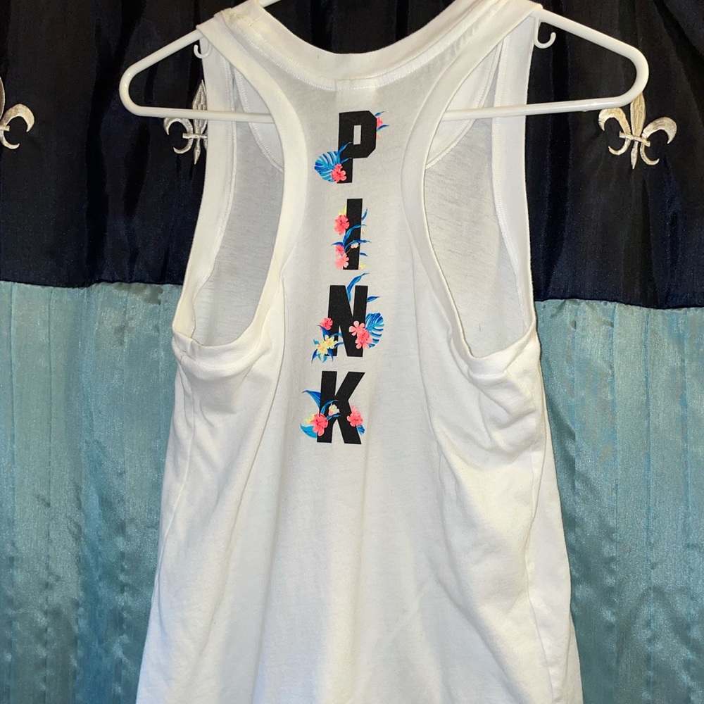 Vs pink like new tropical flower logo tank xsmall